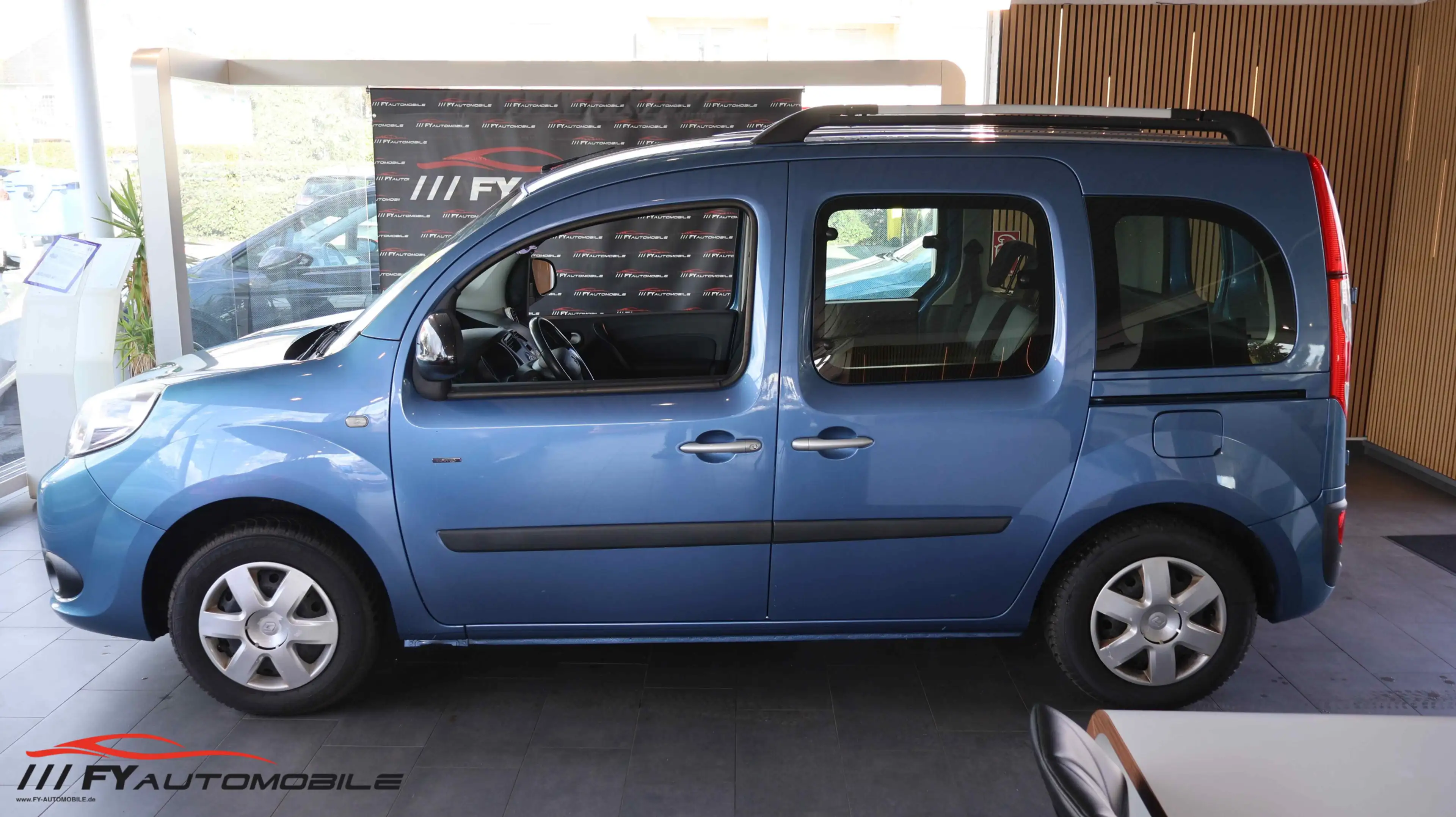 Renault Kangoo Limited* ECO* Klima* 8xBereift* AHK* — photo 2