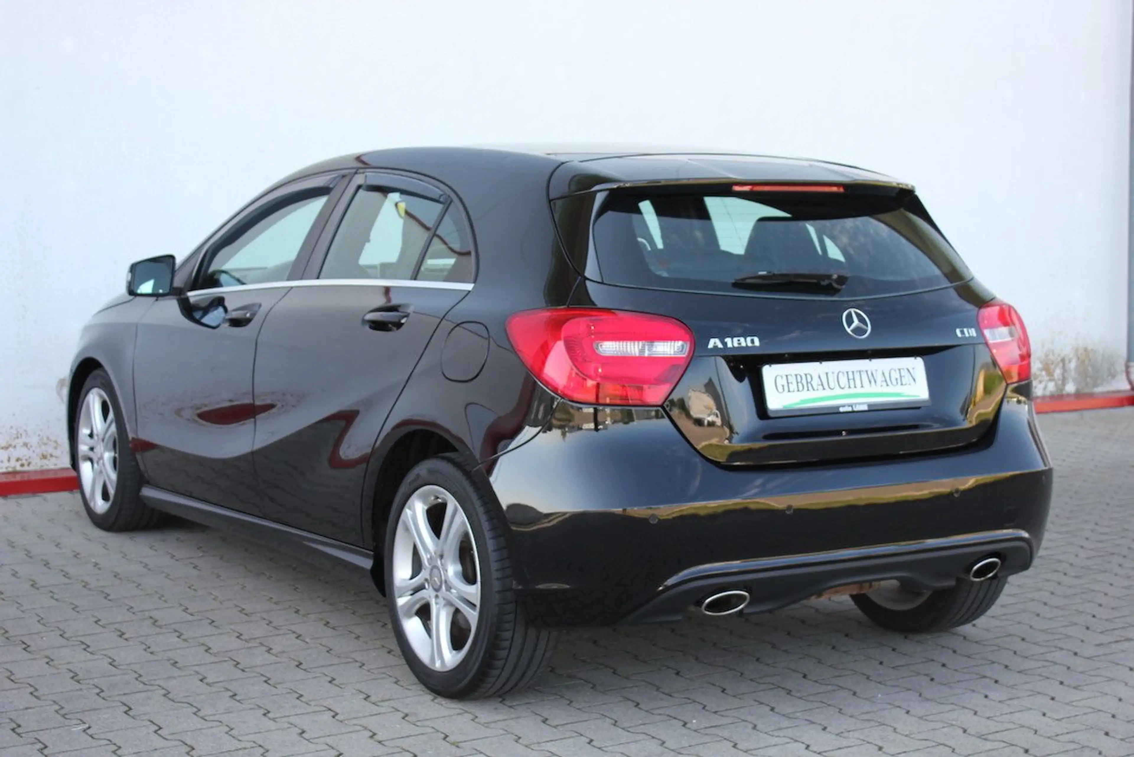 Mercedes-Benz A 180 CDI BlueEfficiency  Urban Automatik — photo 6