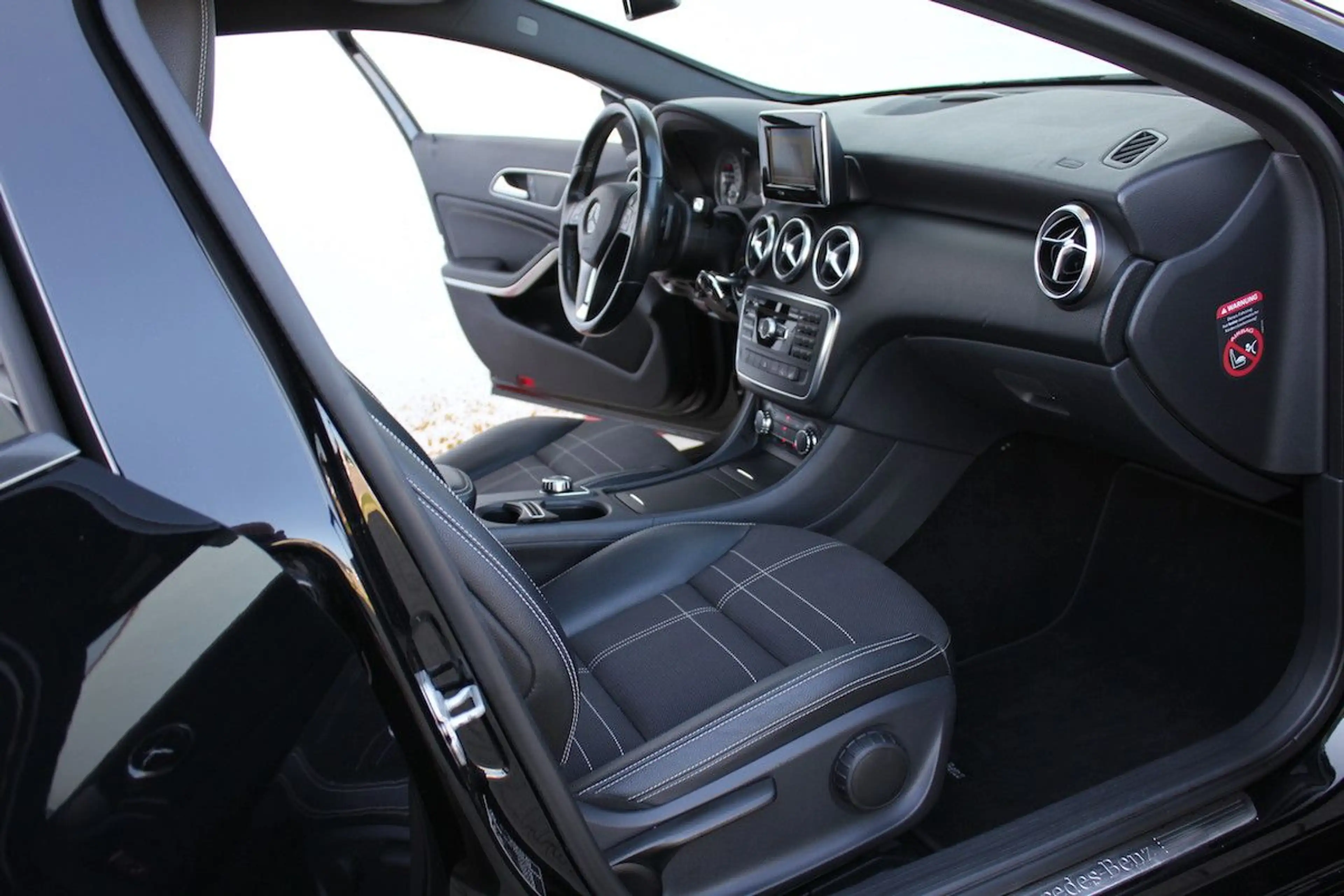 Mercedes-Benz A 180 CDI BlueEfficiency  Urban Automatik — photo 11
