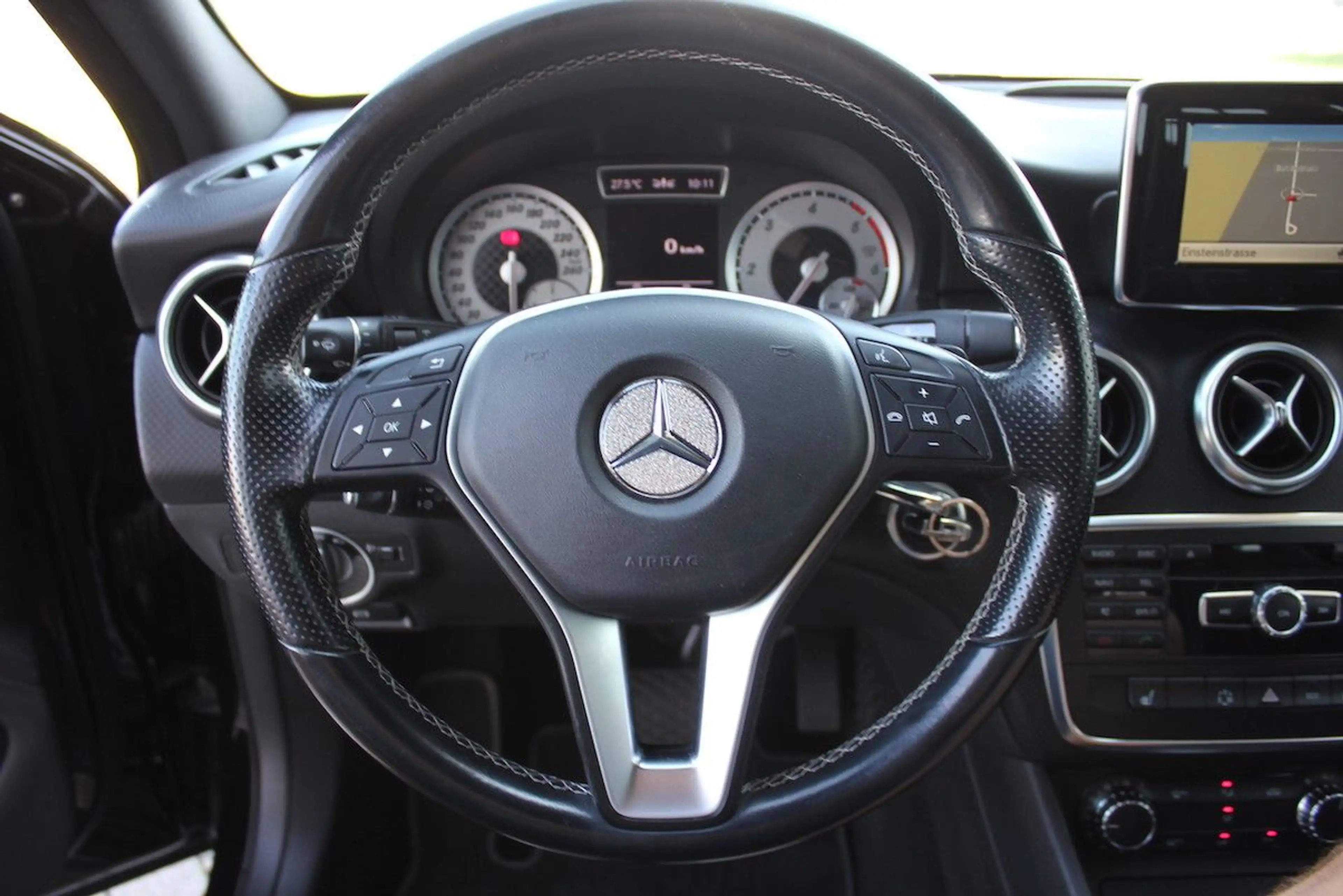 Mercedes-Benz A 180 CDI BlueEfficiency  Urban Automatik — photo 9
