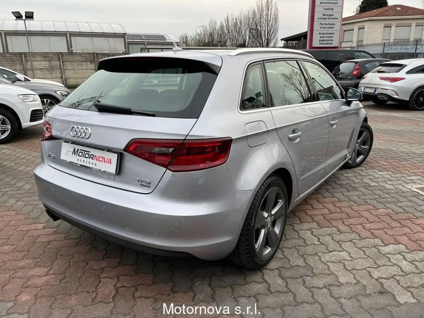 Audi A3 A3 1.8 TFSI quattro S tronic Ambition Silber - 2