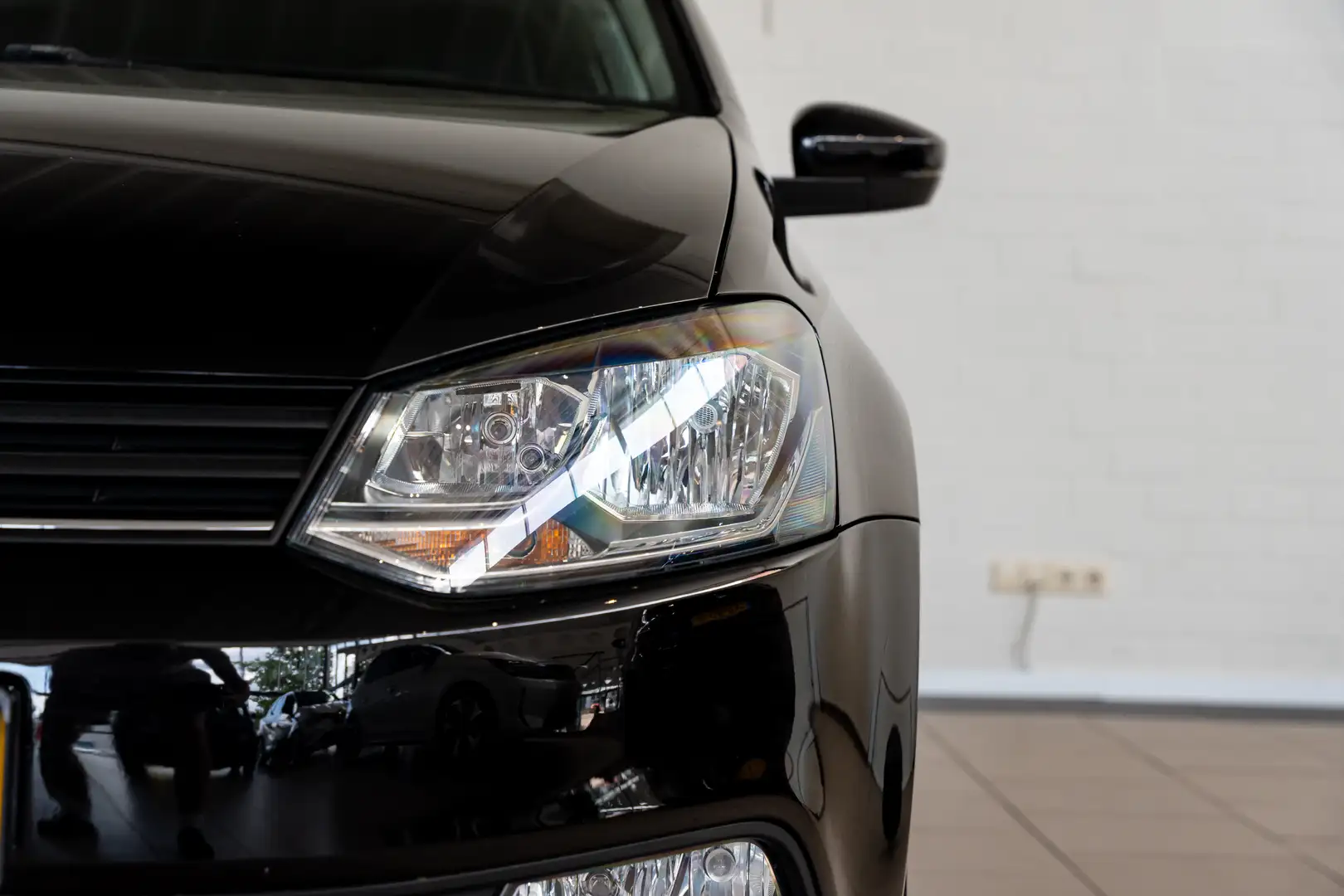 Volkswagen Polo 1.2 TSI Comfortline | Lichtmetalen velgen | Airco Noir - 2