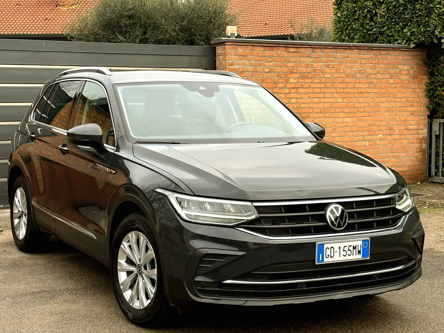 Volkswagen Tiguan 1.5(benz)-89000km-Garanzia-Unico Propr-2021 Grigio - 1