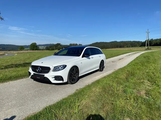 Mercedes-Benz E 43 AMG Pano/AHK/Standheizung/ Totwinkel/ Spurassistent