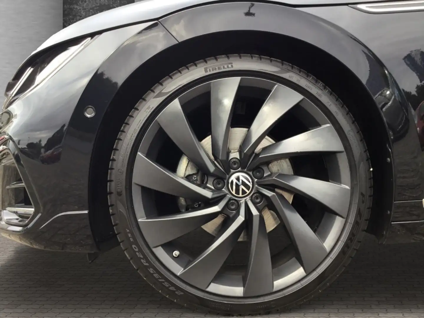 Volkswagen Arteon Shooting Brake 2.0 TDI R-Line Allrad HUD StandHZG Schwarz - 2