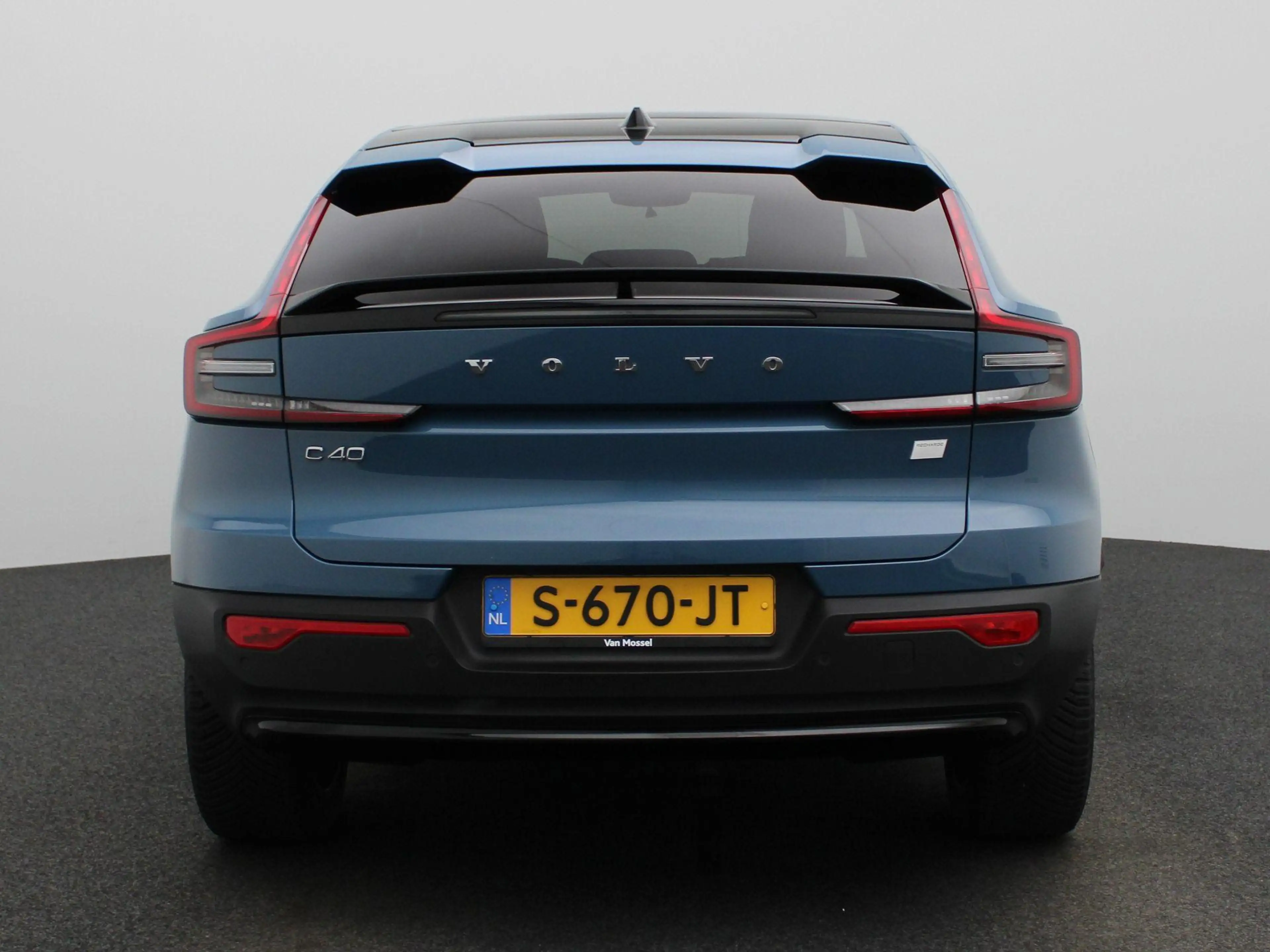 Volvo C40 Recharge Plus 69 kWh — photo 5