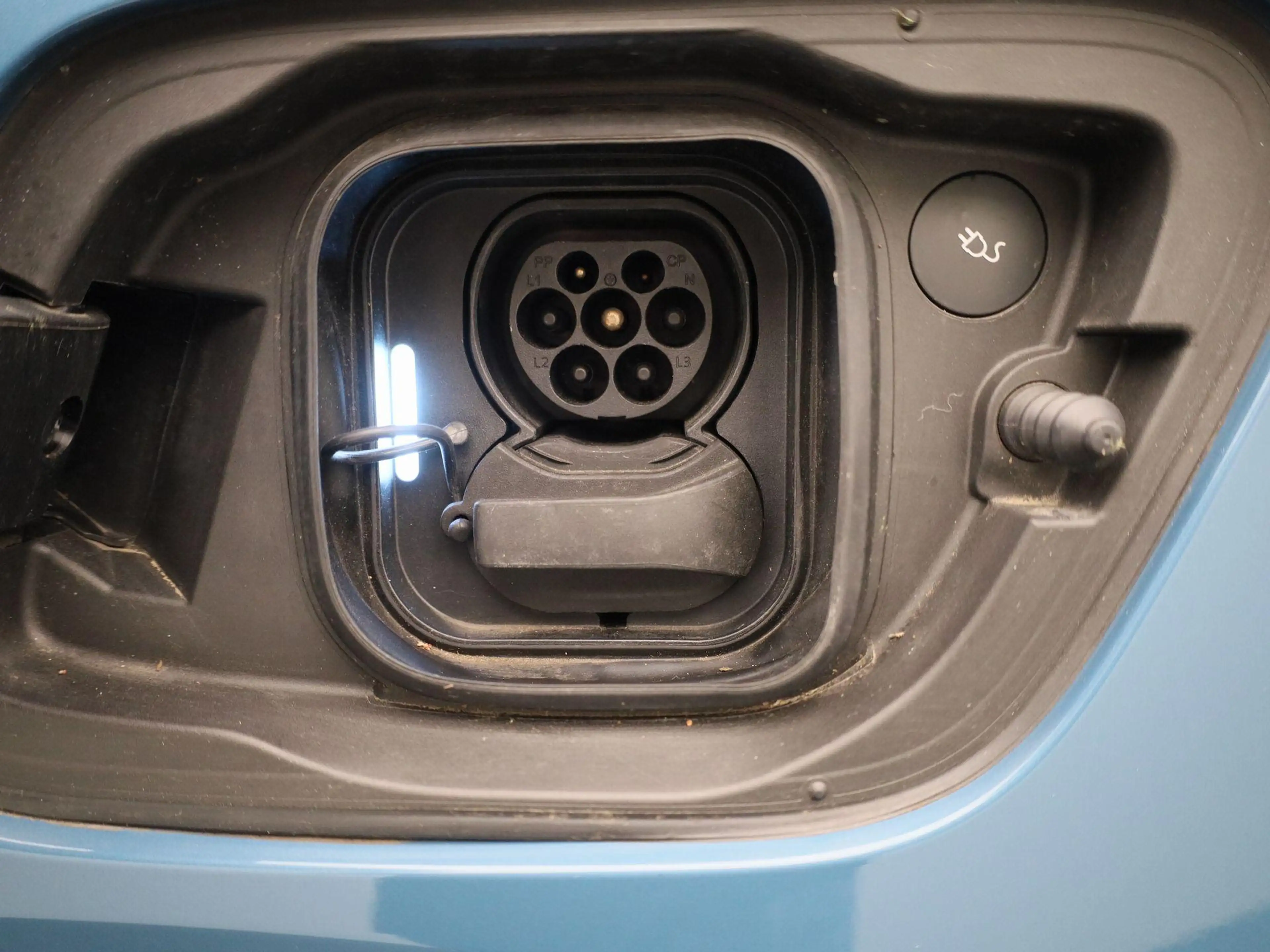 Volvo C40 Recharge Plus 69 kWh — photo 14