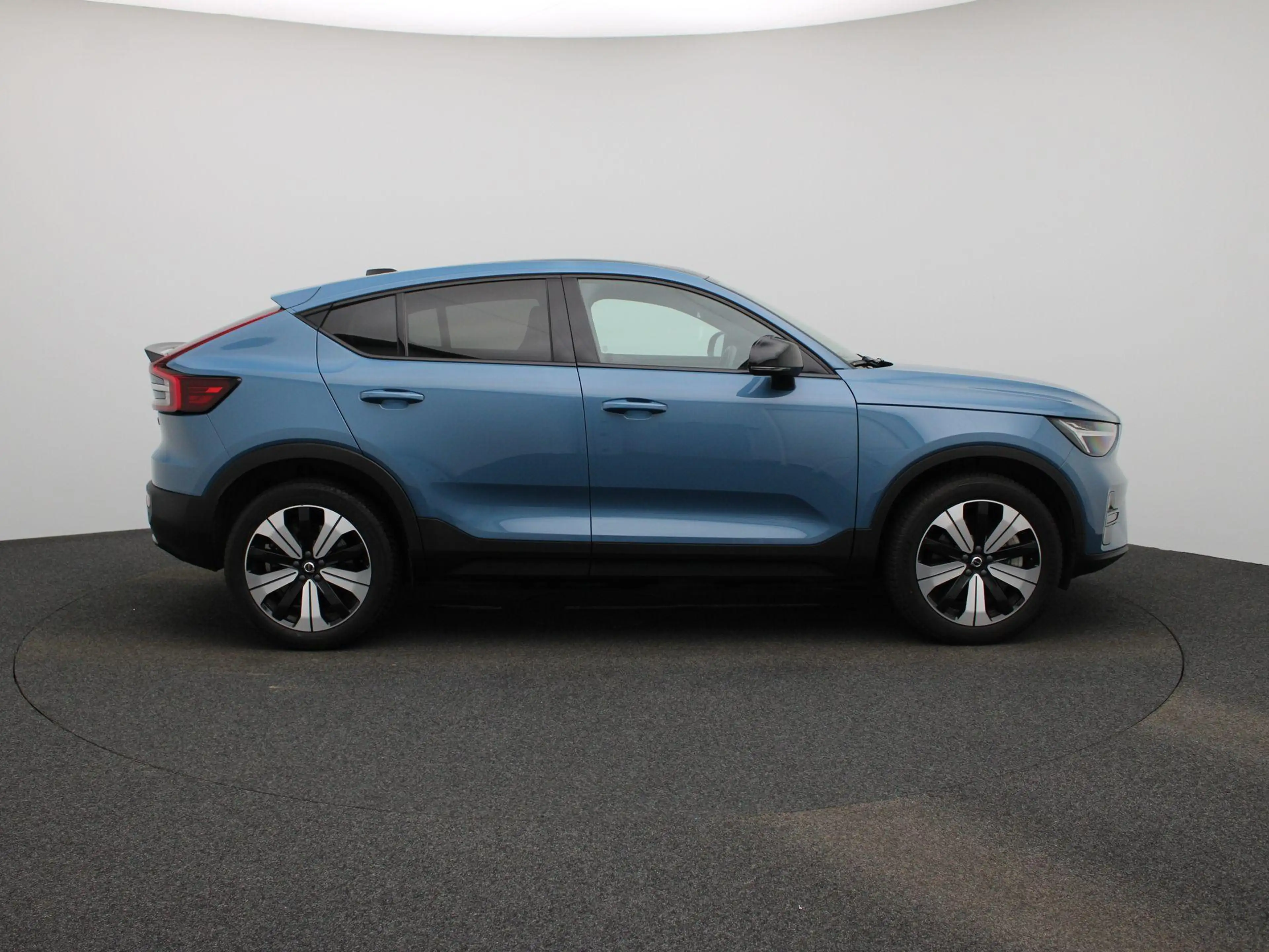 Volvo C40 Recharge Plus 69 kWh — photo 6