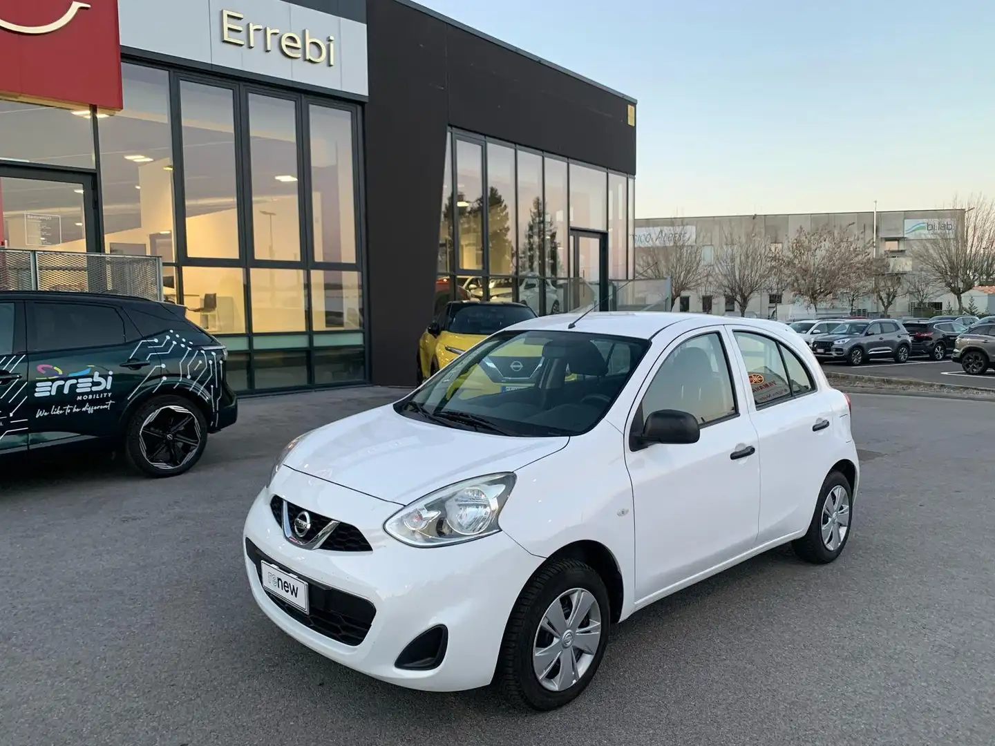 Nissan Micra Micra 1.2 Comfort eco Gpl FH867 Blanco - 1