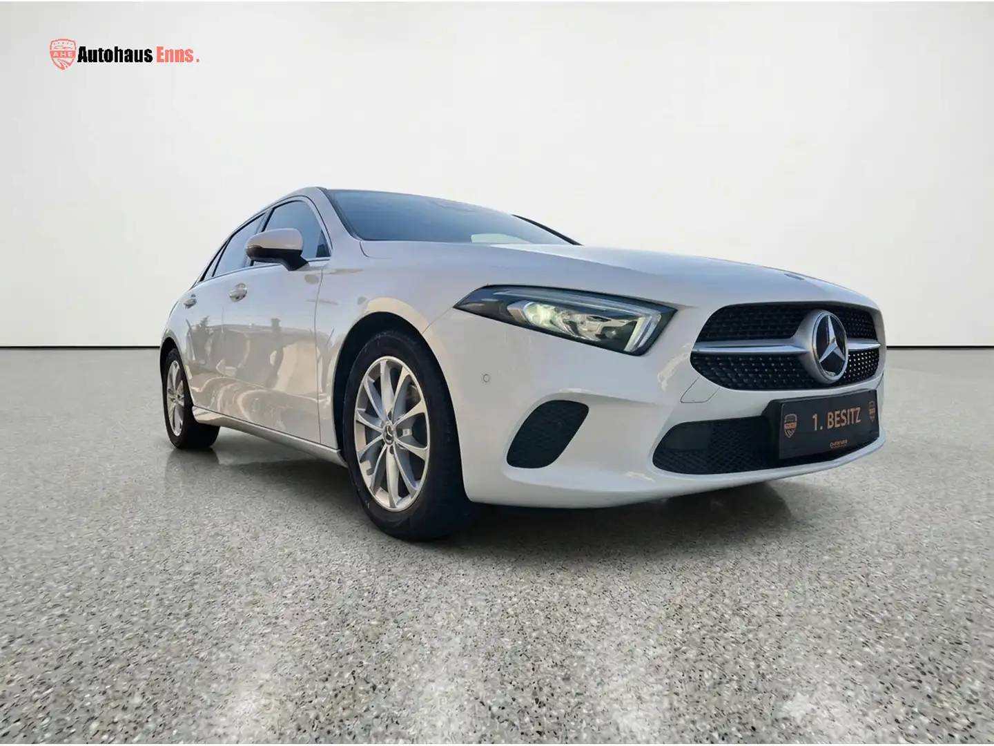 Mercedes-Benz A 180 Automatik / Navi / LED / Kamera / Sitzheizung - 2