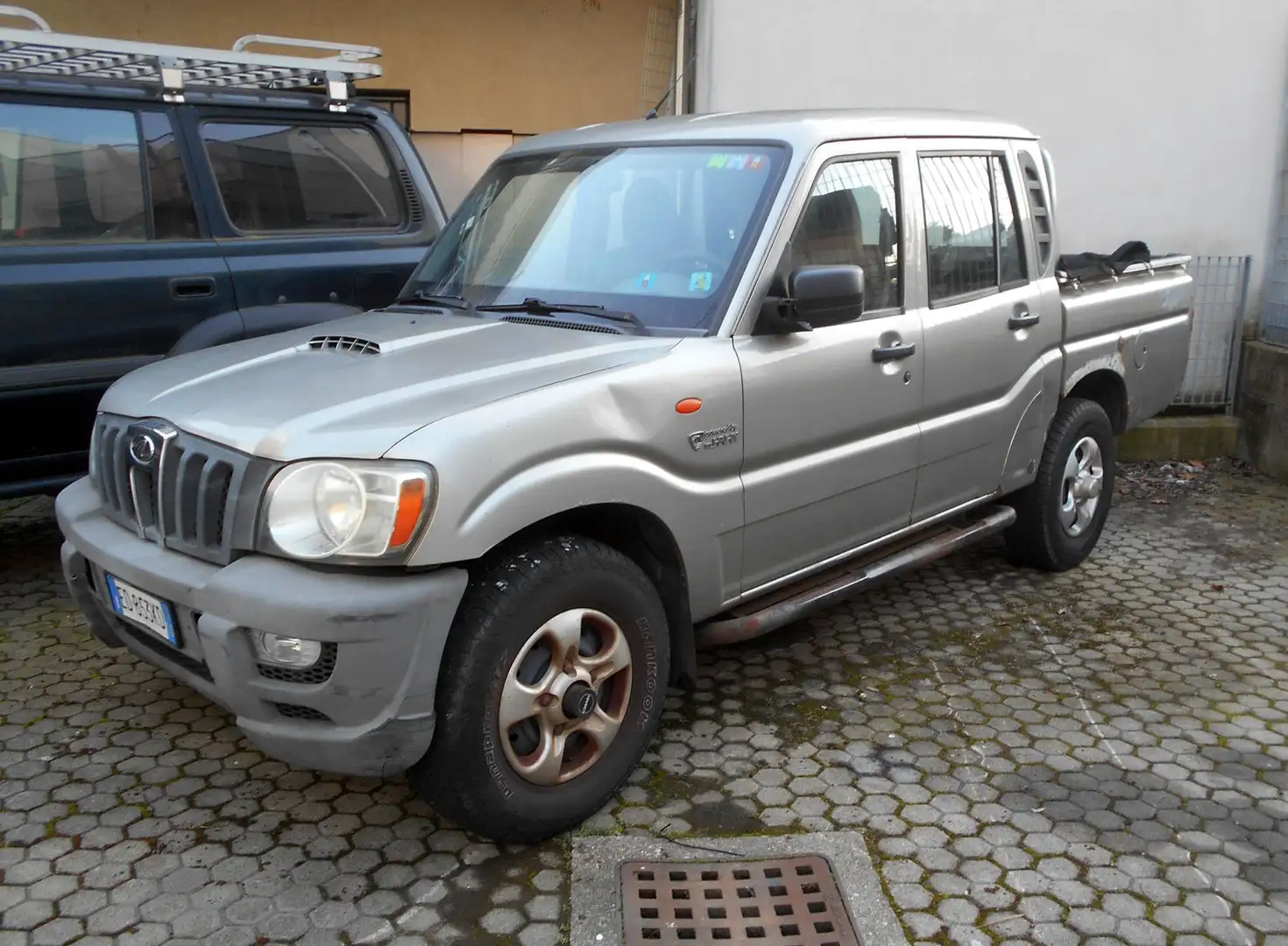 Mahindra Goa Pick Up 2.2 16v dc 4wd. SOLO X RICAMBI Gri - 1