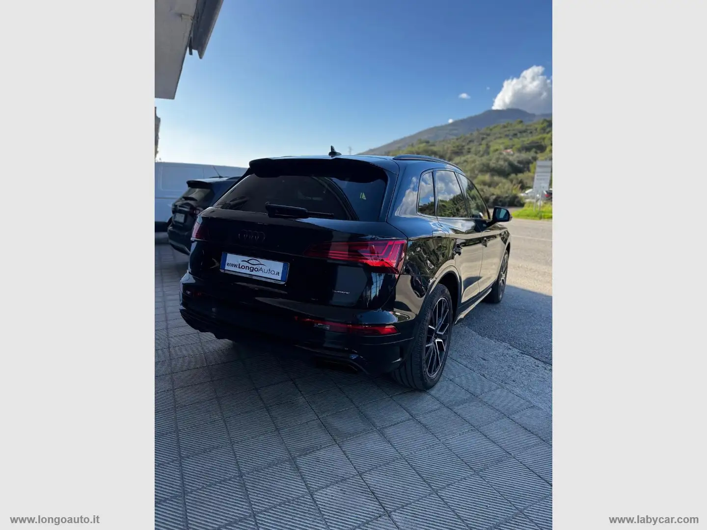 Audi Q5 40 TDI 204CV quatto S tronic S line Nero - 2
