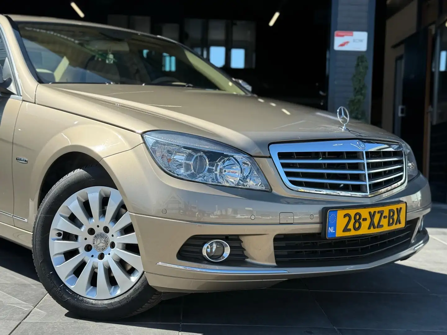 Mercedes-Benz C 180 K Elegance|Automaat|Airco|Cruise Beige - 2