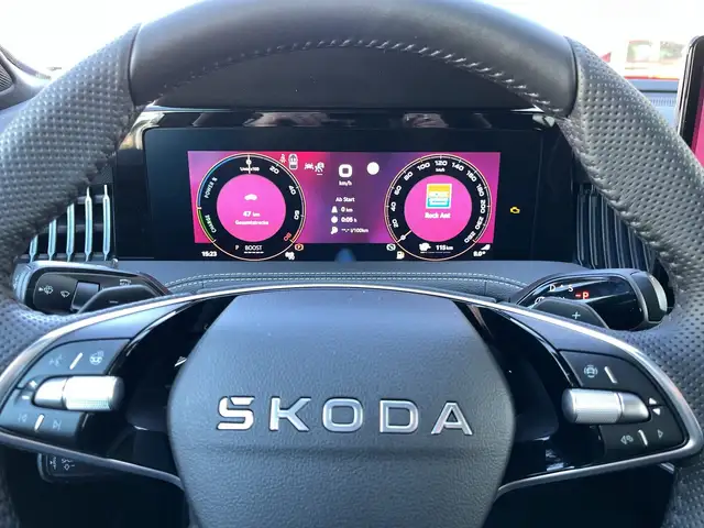 Skoda Superb Sportline iV TSI DSG Ansicht 12