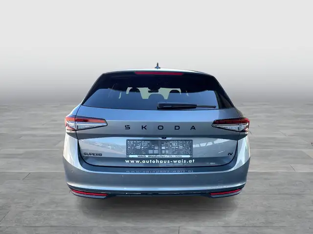 Skoda Superb Sportline iV TSI DSG Ansicht 4