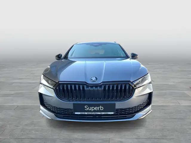 Skoda Superb Sportline iV TSI DSG Ansicht 2