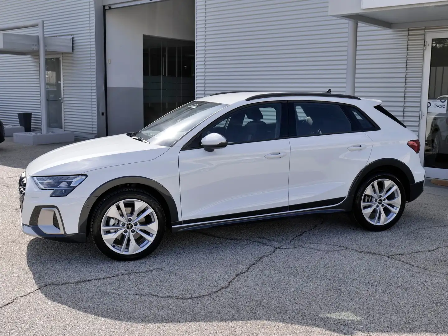 Audi A3 Allstreet Tdi 150cv S-tronic Business Advanced Bianco - 2