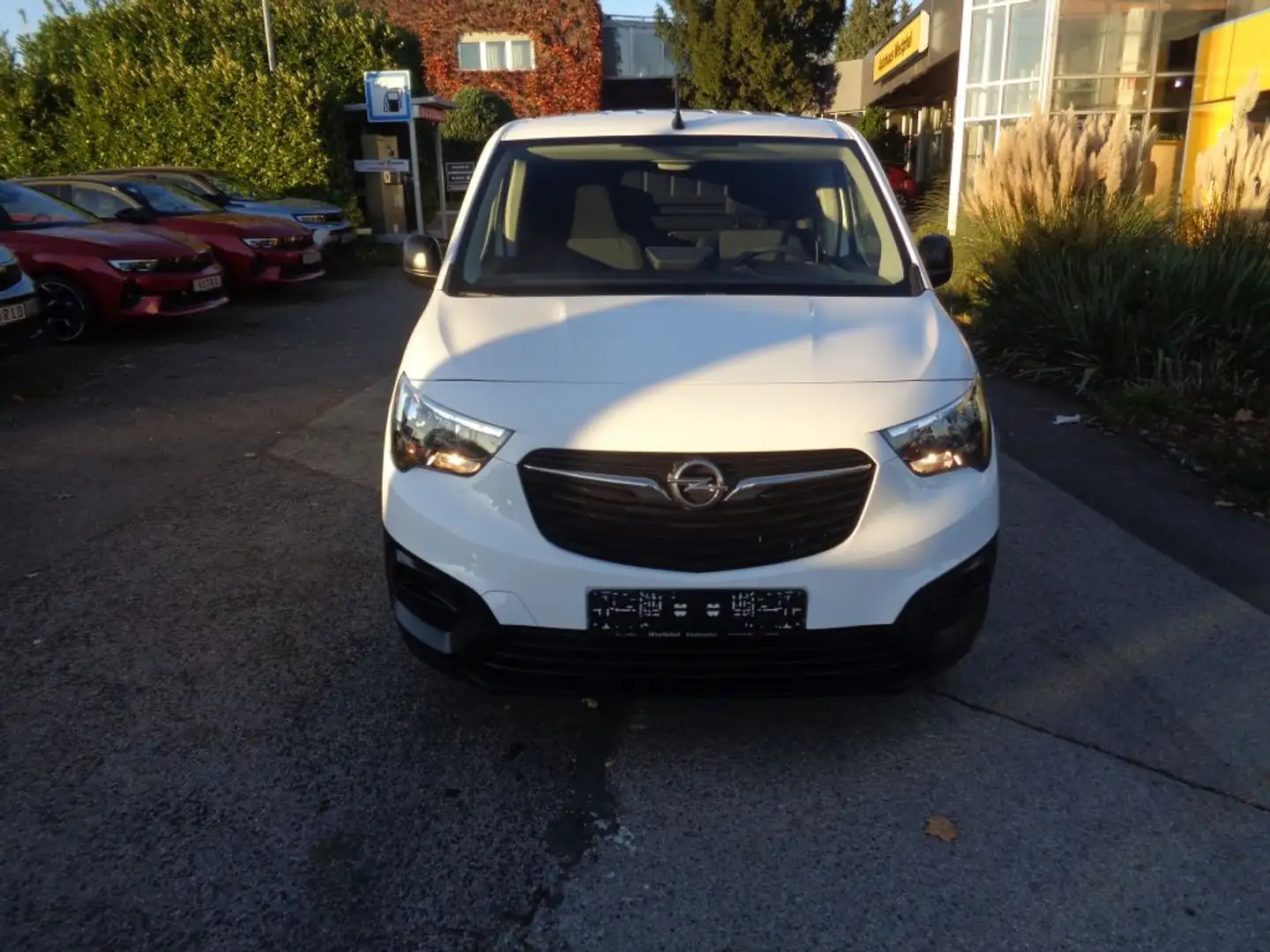 Opel Combo Cargo 1.5 D S&S Selection Weiß - 2