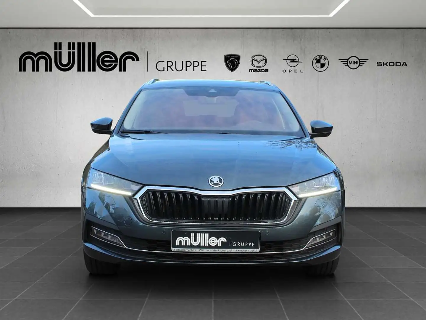 Skoda Octavia Combi 1.0 TSI e-TEC DSG First Edition Grau - 2