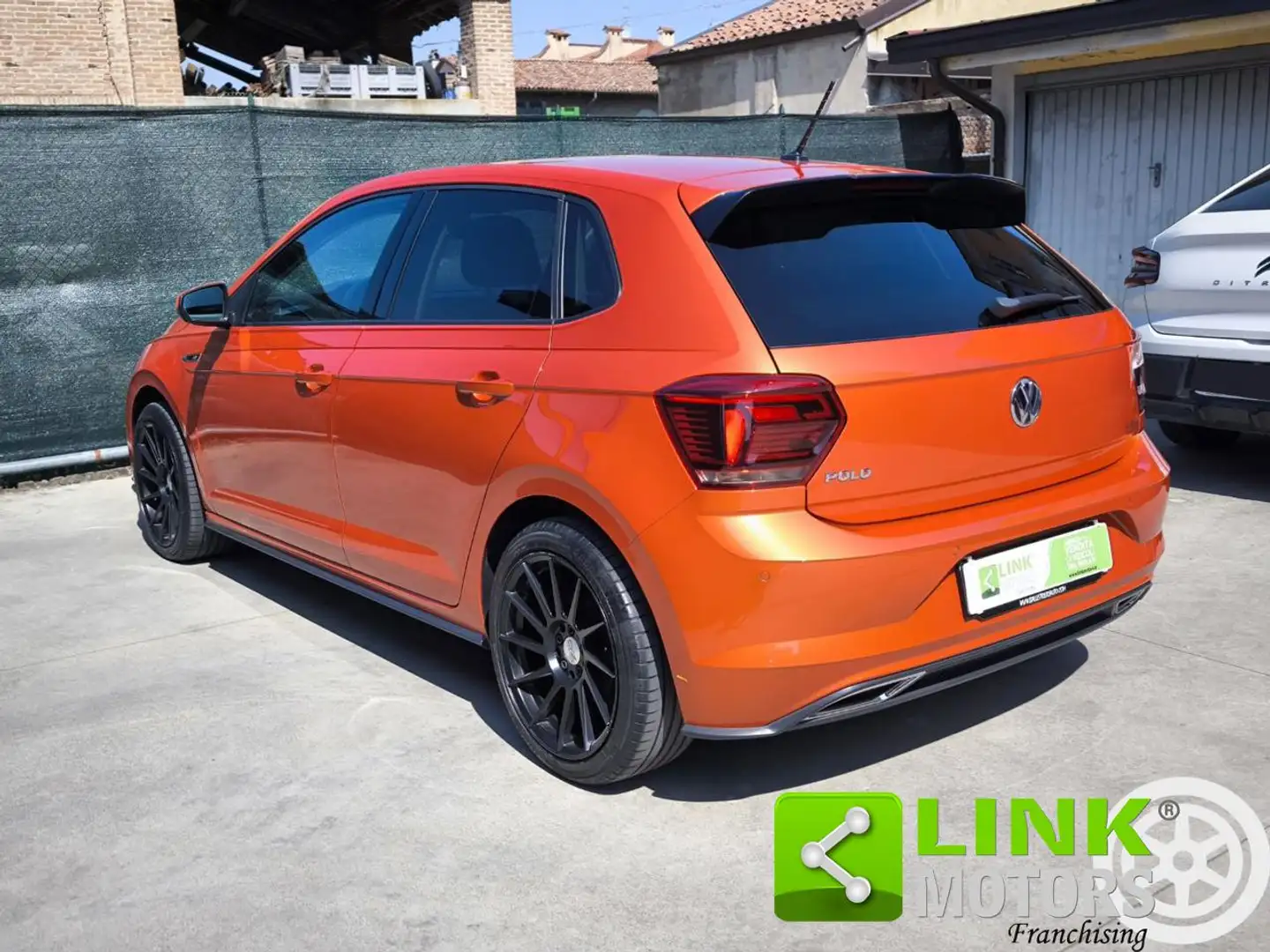 Volkswagen Polo 1.6 TDI 95 CV 5p. R-LINE Higline BlueMotion Oranje - 2