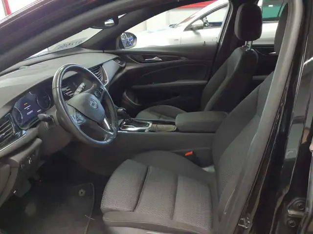 Opel Insignia view 7