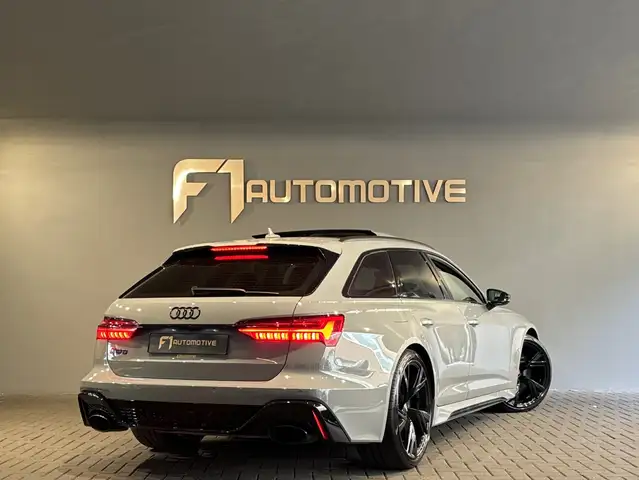 Audi RS6 view 3