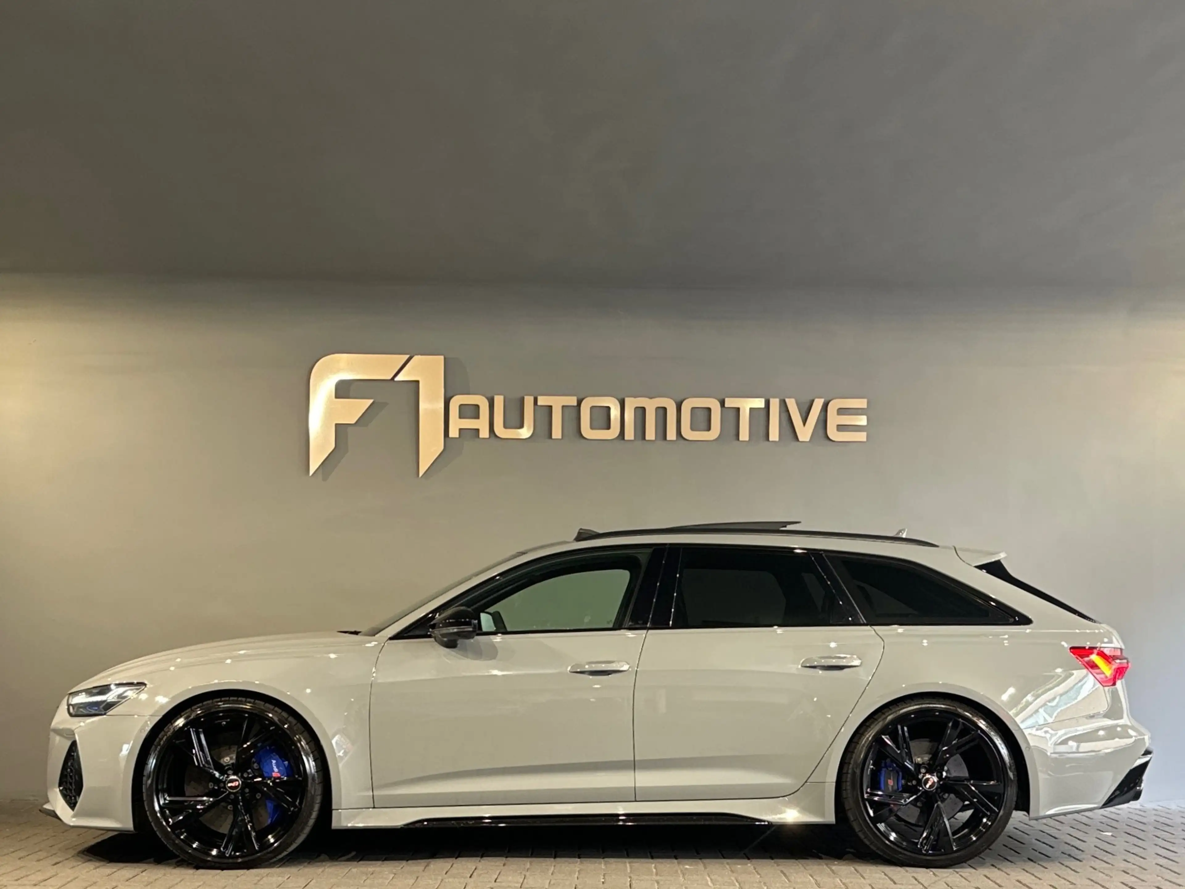 Audi RS6 4.0 TFSI 25Years Quattro Pano|Ceramic|HuD|B&O|Carb — photo 11