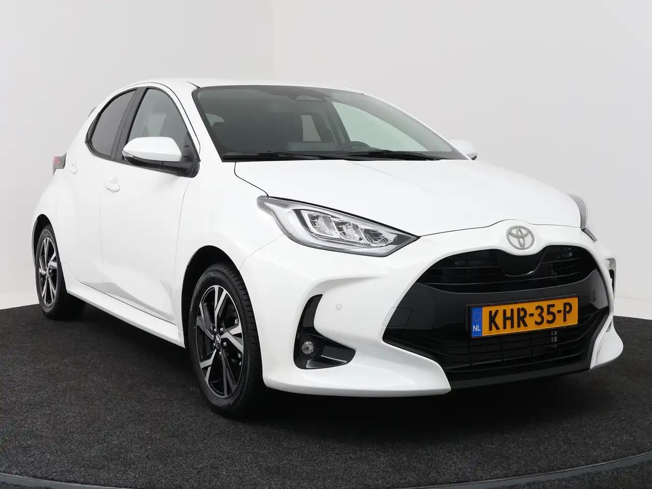 Toyota Yaris 2026 — фото 15