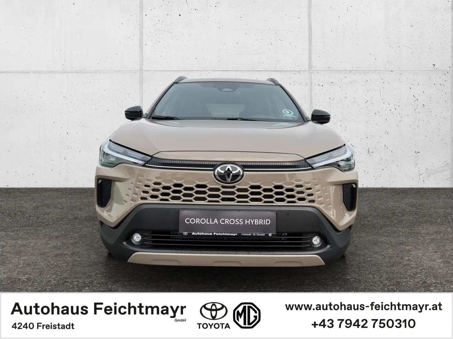 Toyota Corolla Cross 2,0 HYBRID 2WD Teamplayer 5t. Braun - 2