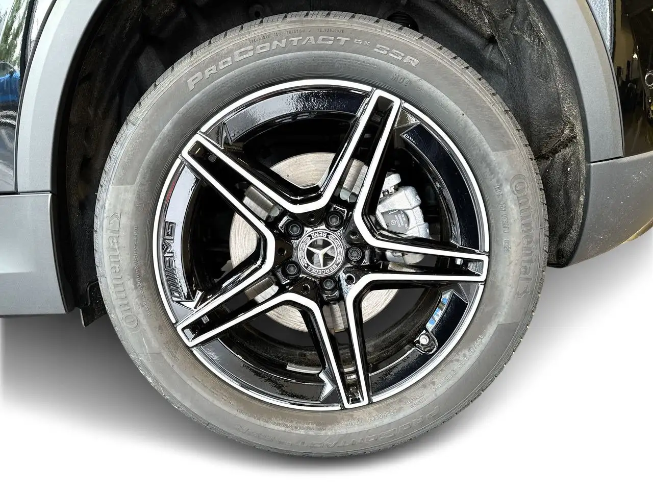 Mercedes-Benz GLA снимка Mercedes-Benz GLA