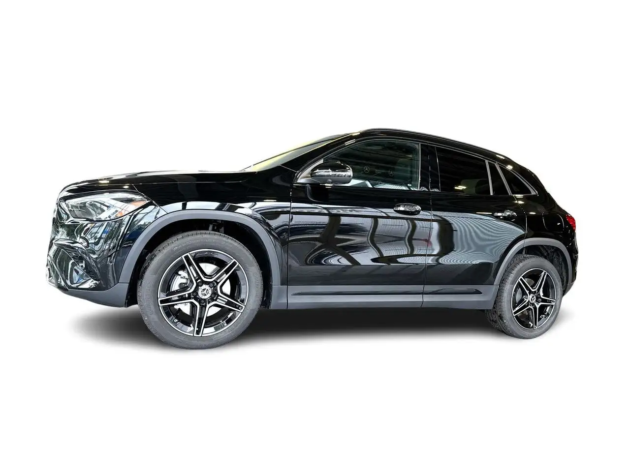 Mercedes-Benz GLA снимка Mercedes-Benz GLA