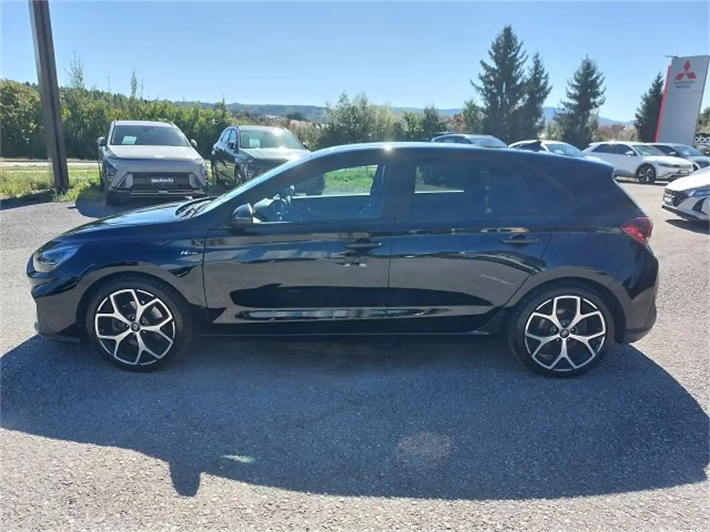 Hyundai i30 1,5 T-GDI N-Line DCT 48V *8-fach* Schwarz - 2