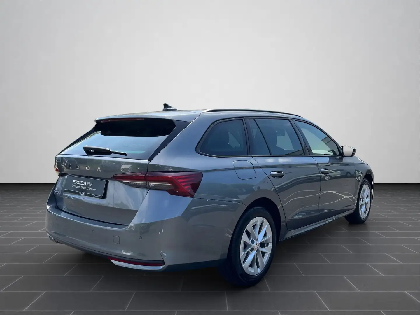 Skoda Octavia Combi Selection 2.0 TDI DSG NAV KAMERA M Grau - 2