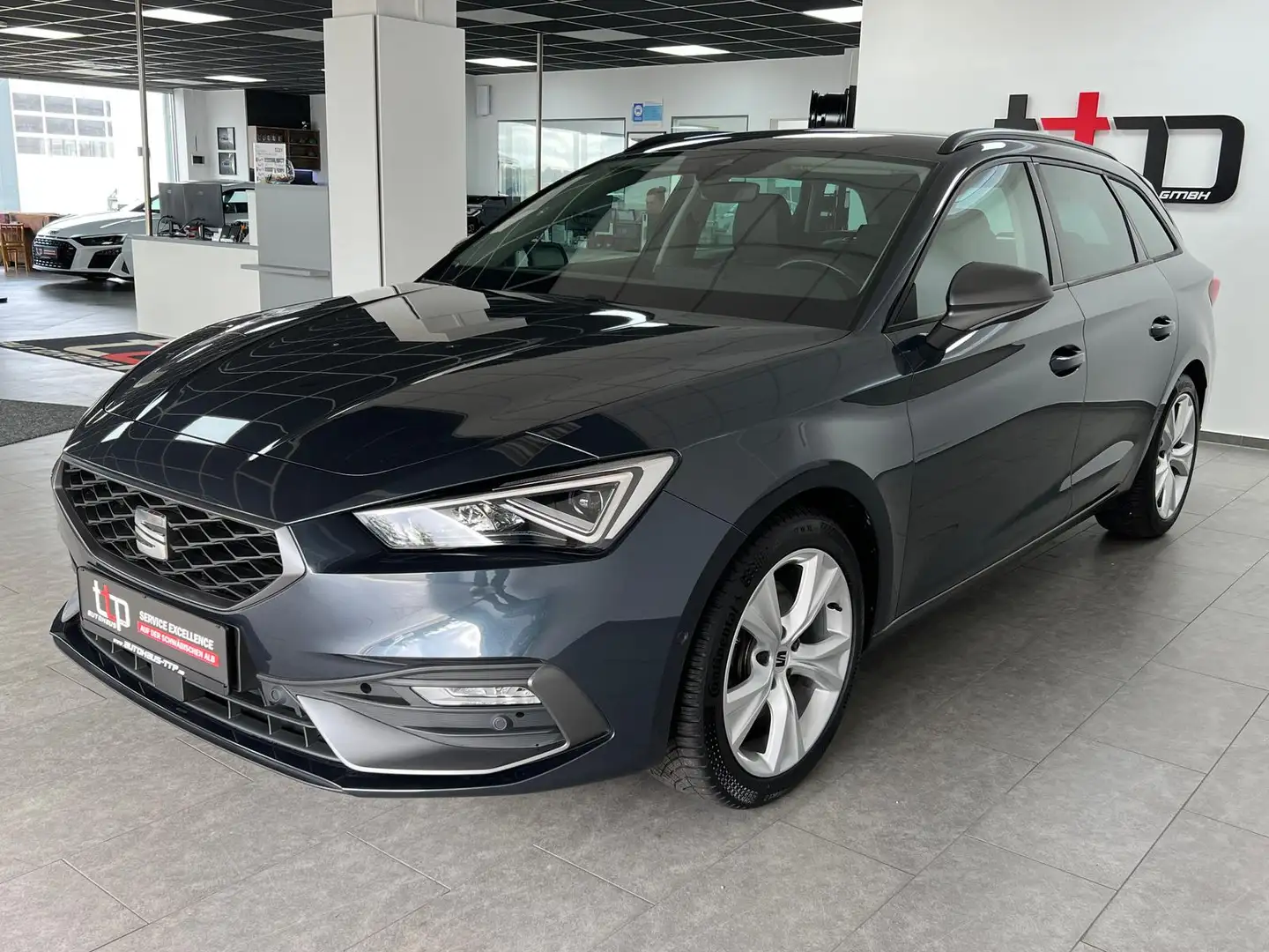 SEAT Leon ST 2.0 TDI FR Navi LED Lenkradheizung ACC Grau - 2