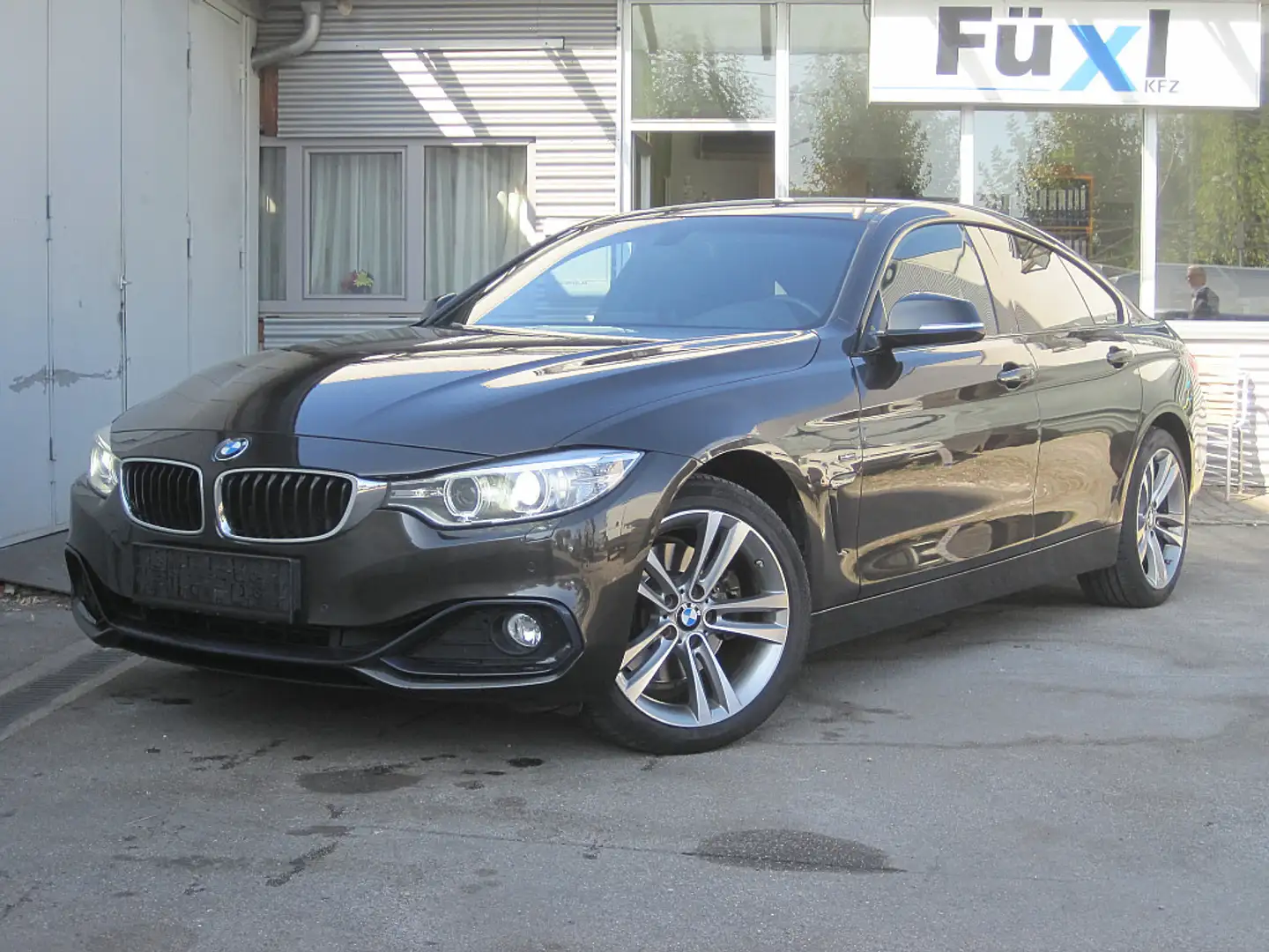 BMW 428 428i xDrive Gran Coupe Sport Line Aut. Grau - 1