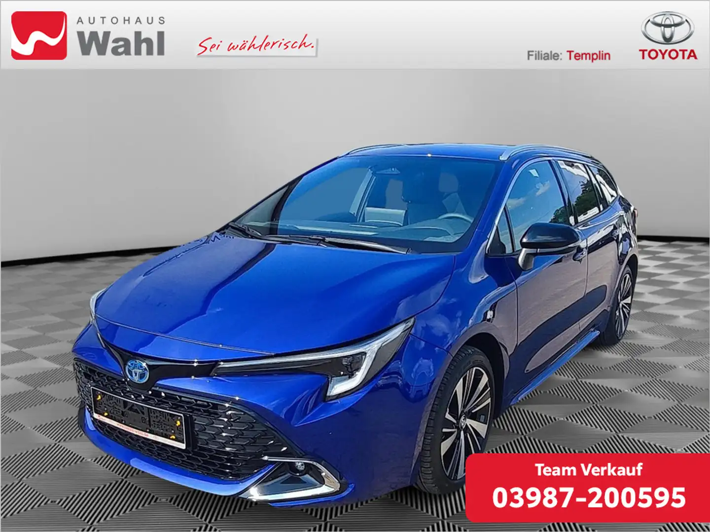 Toyota Corolla Touring Sports 2.0 Hybrid Teamplayer Blau - 1