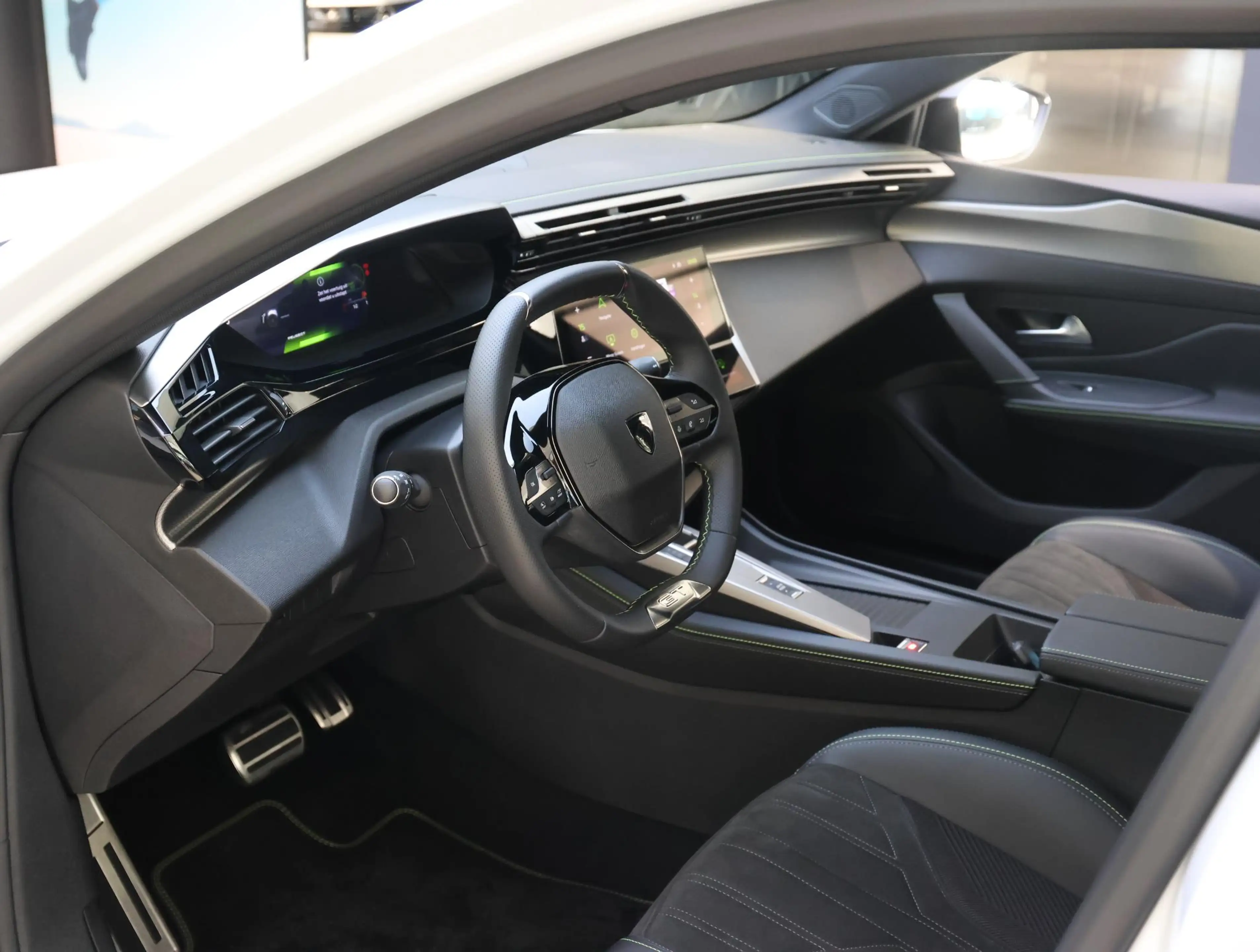 Peugeot 408 1.2 Hybrid 136 e-DCS6 GT | Handsfree achterklep | — photo 10