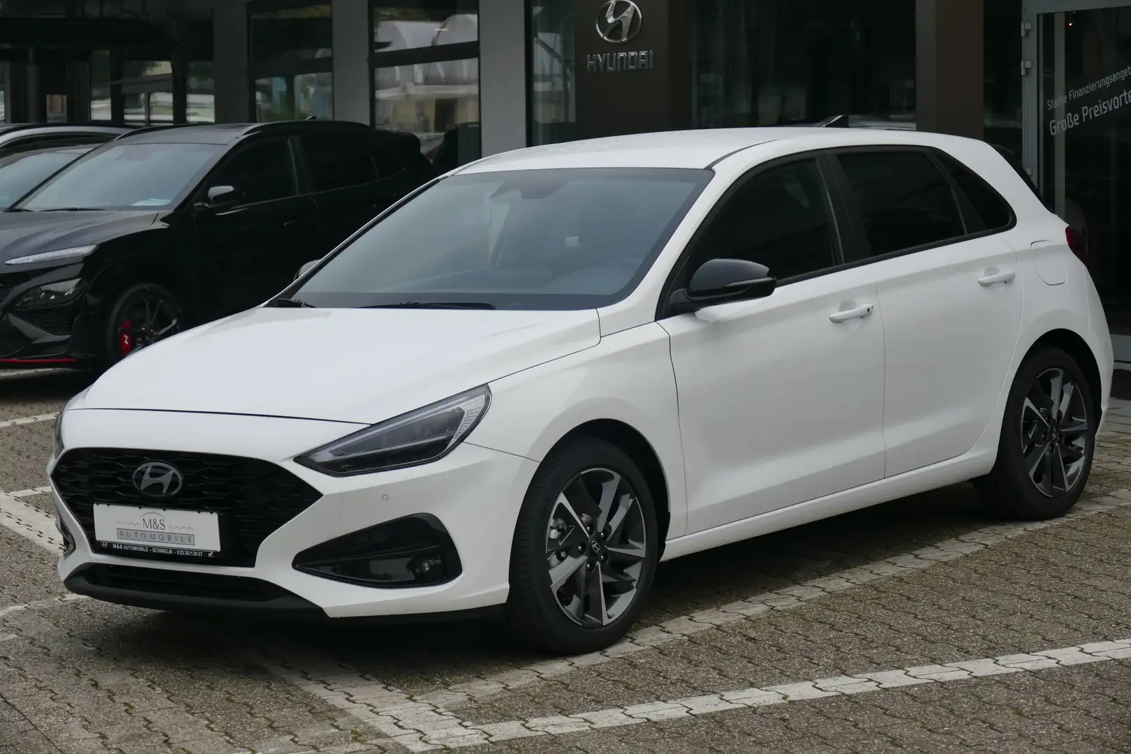 Hyundai i30 1.0 T-GDI Advantage DCT Weiß - 1