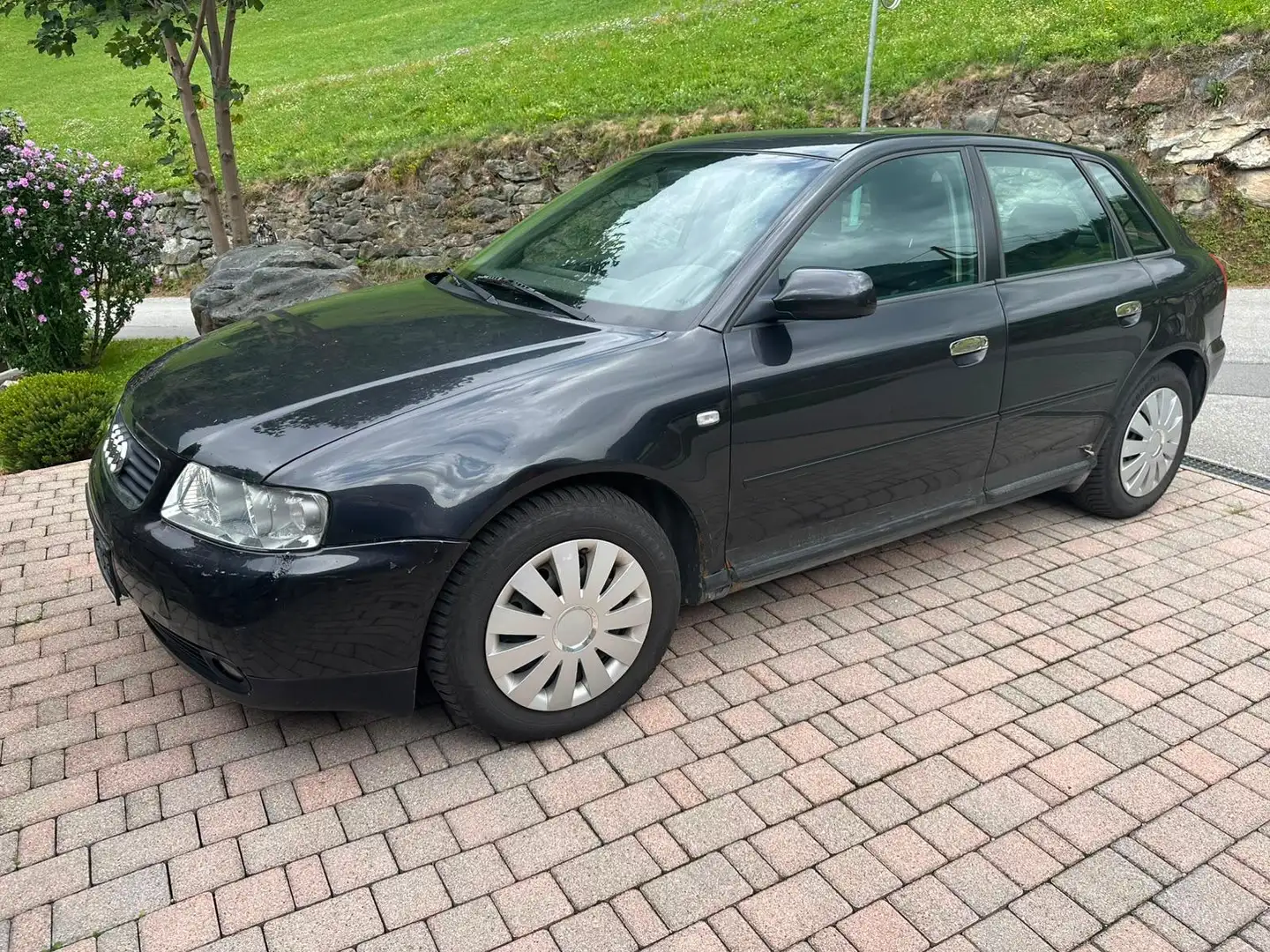 Audi A3 A3 1,9 Ambition TDI quattro Schwarz - 1