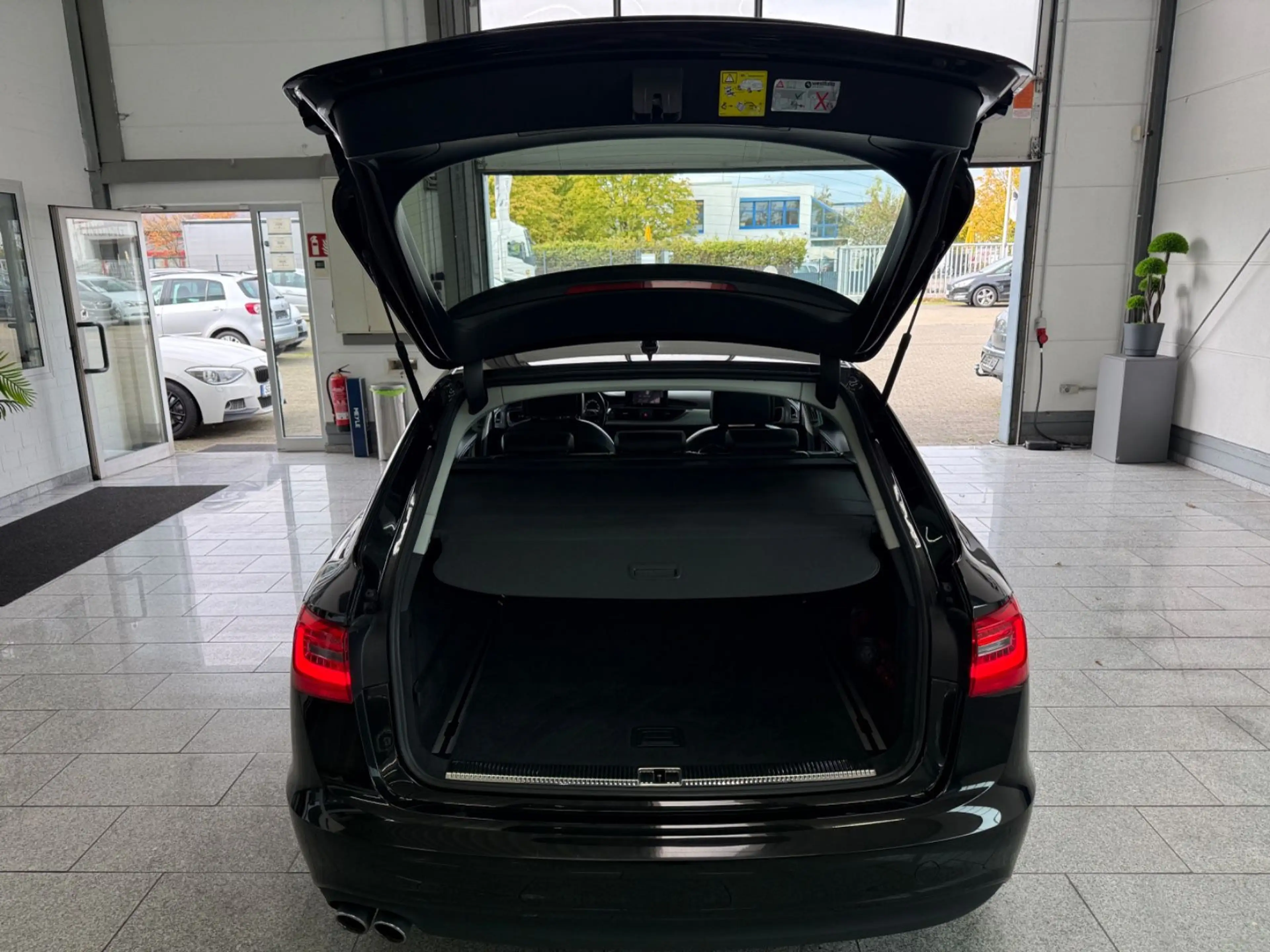 Audi A6 Avant 2.0 TDI*AUTO*BI-XN*NAV*TMP*LEDR*CAM*AHK — photo 14
