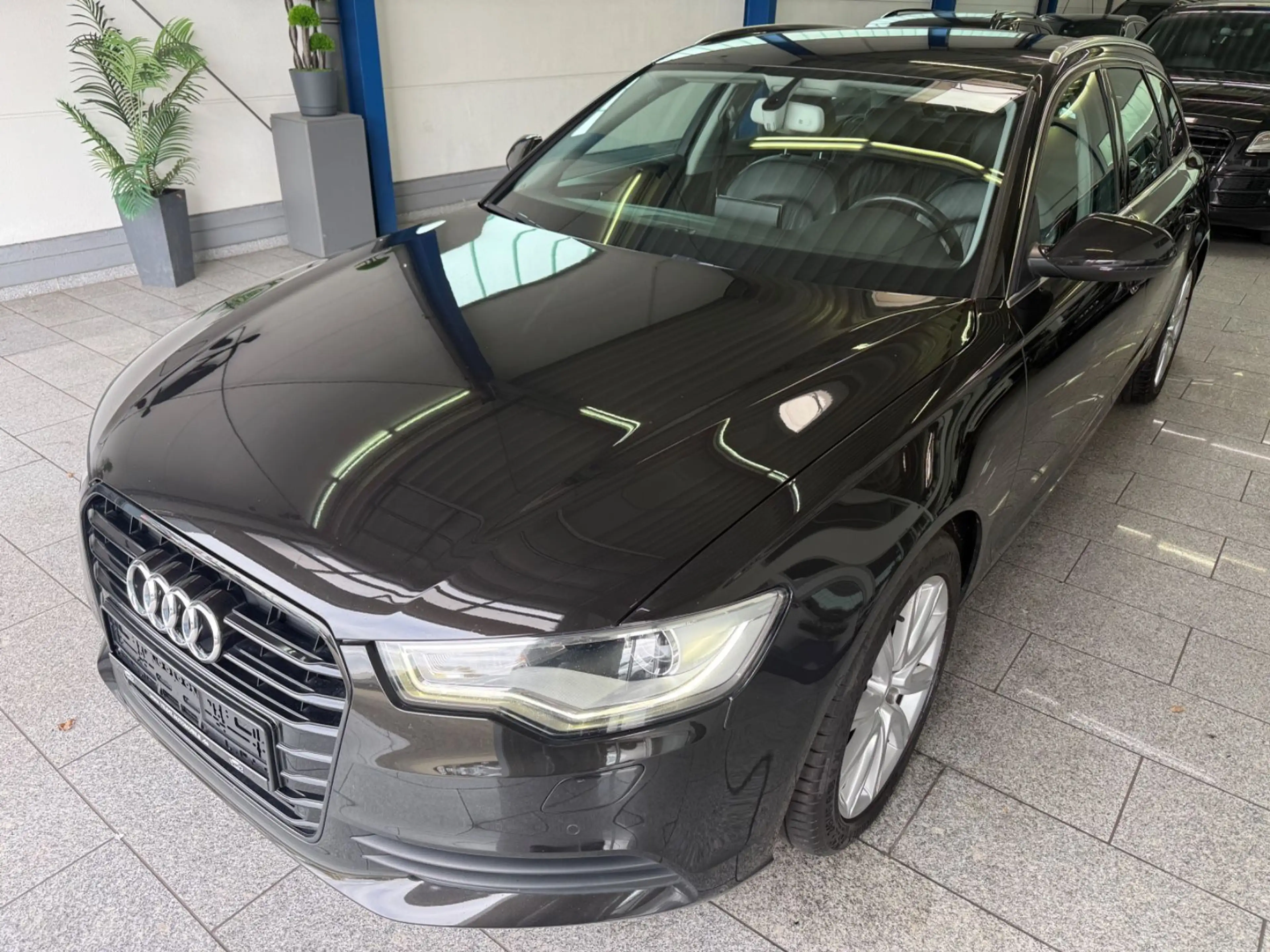 Audi A6 Avant 2.0 TDI*AUTO*BI-XN*NAV*TMP*LEDR*CAM*AHK — photo 2