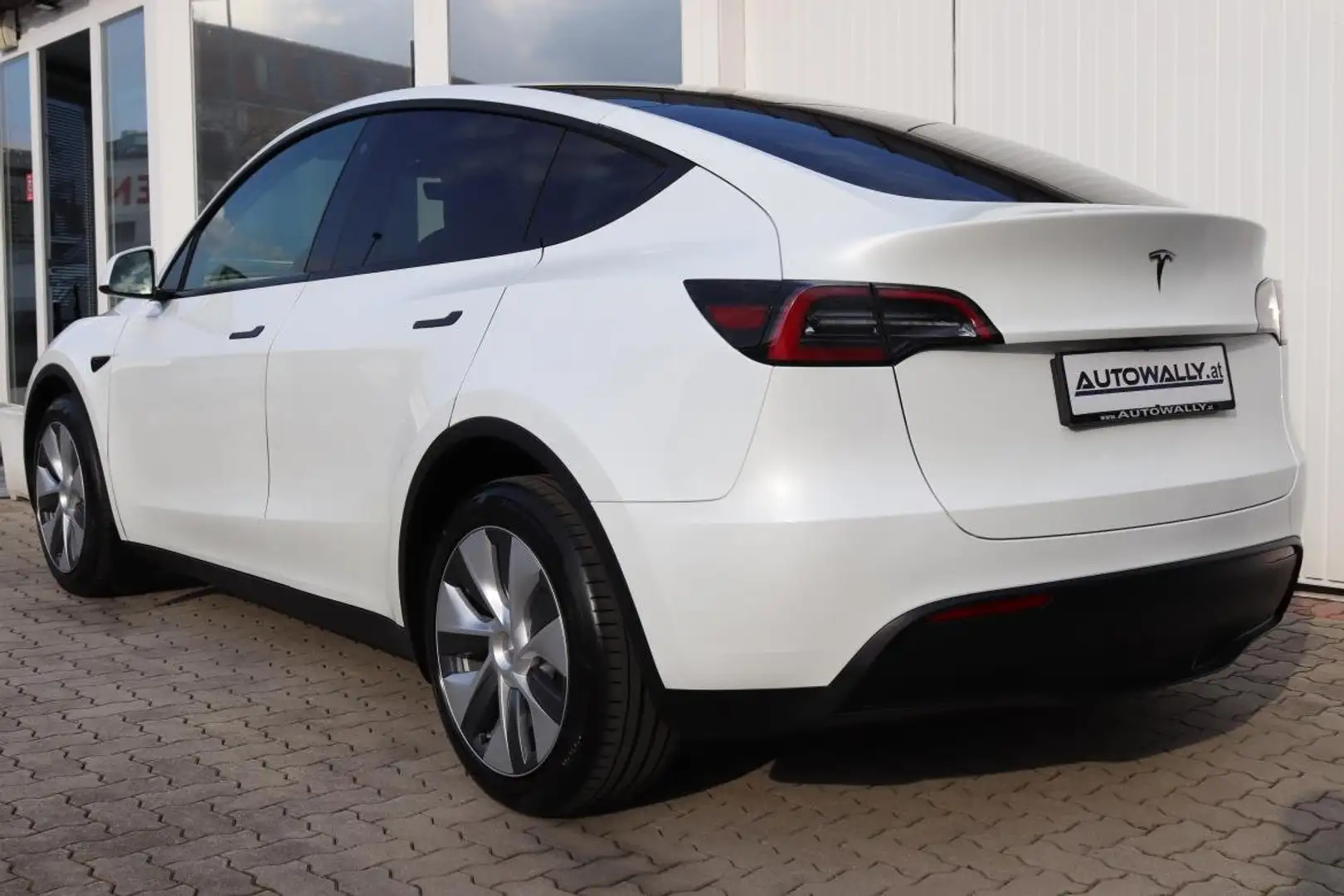 Tesla Model Y Model Y Long Range AWD 79kWh Weiß - 2