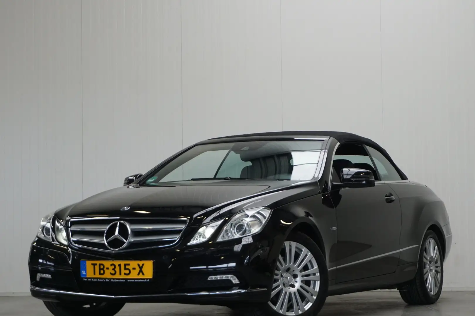 Mercedes-Benz E 250 Cabrio CGI Elegance 204 PK! XENON LEER NAVI CLIMA Noir - 2