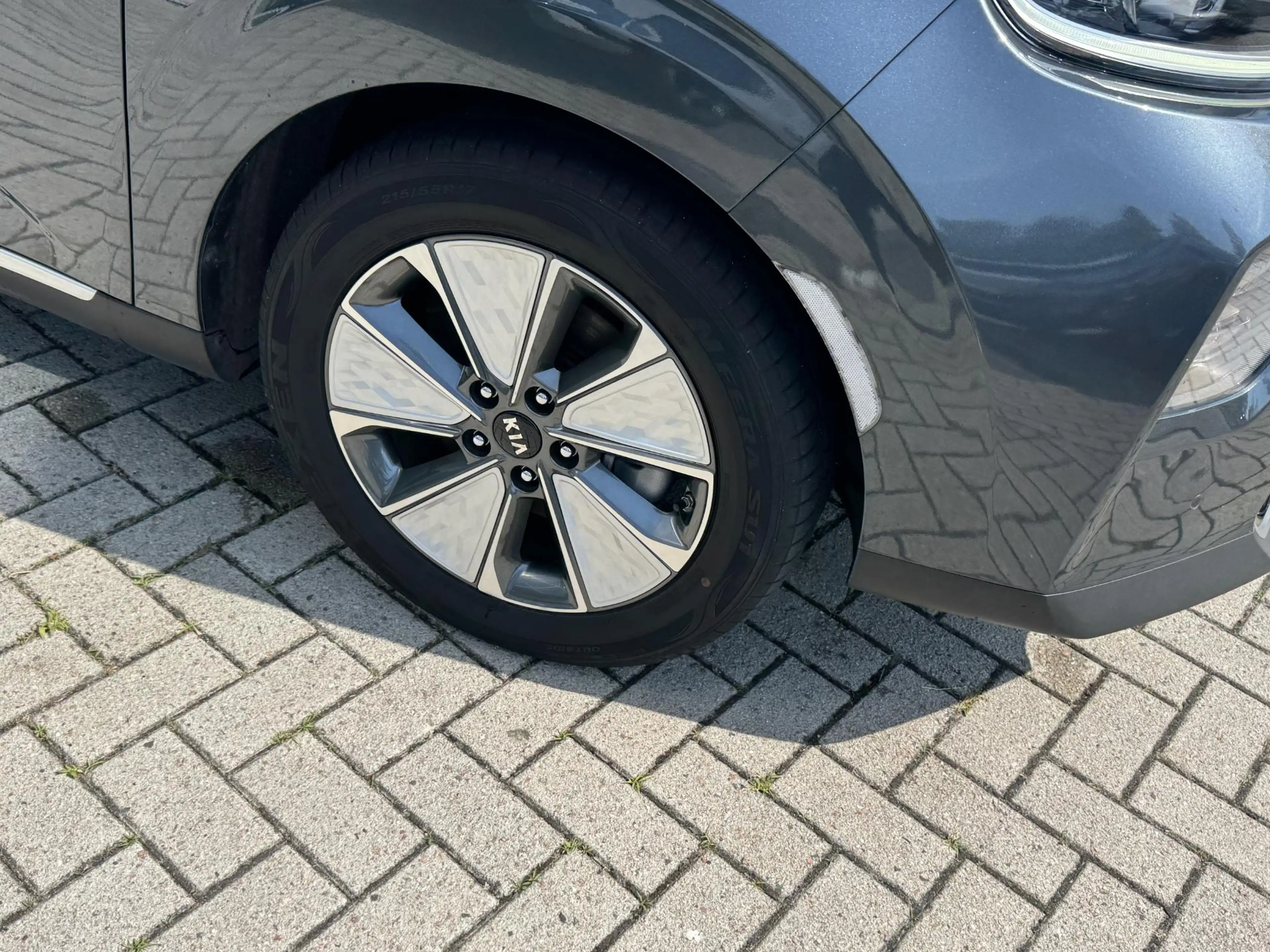 Kia Soul e-Soul ExecutiveLine 64 kWh — photo 6