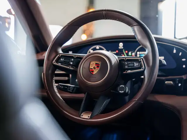 Porsche Taycan view 7