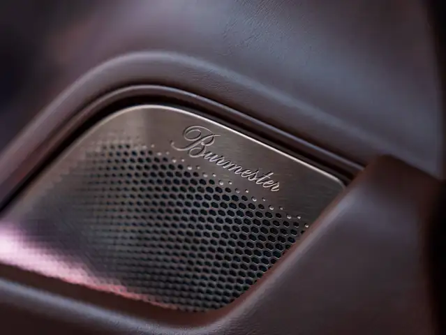 Porsche Taycan view 10