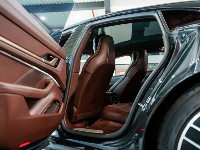 Porsche Taycan view 15