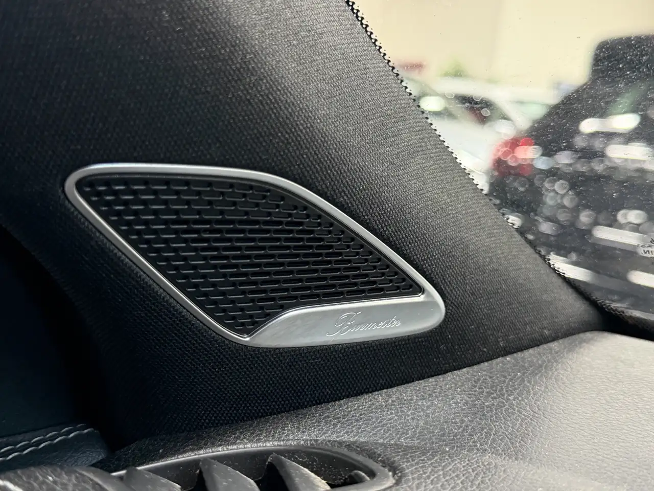 Mercedes-Benz GLB снимка Mercedes-Benz GLB