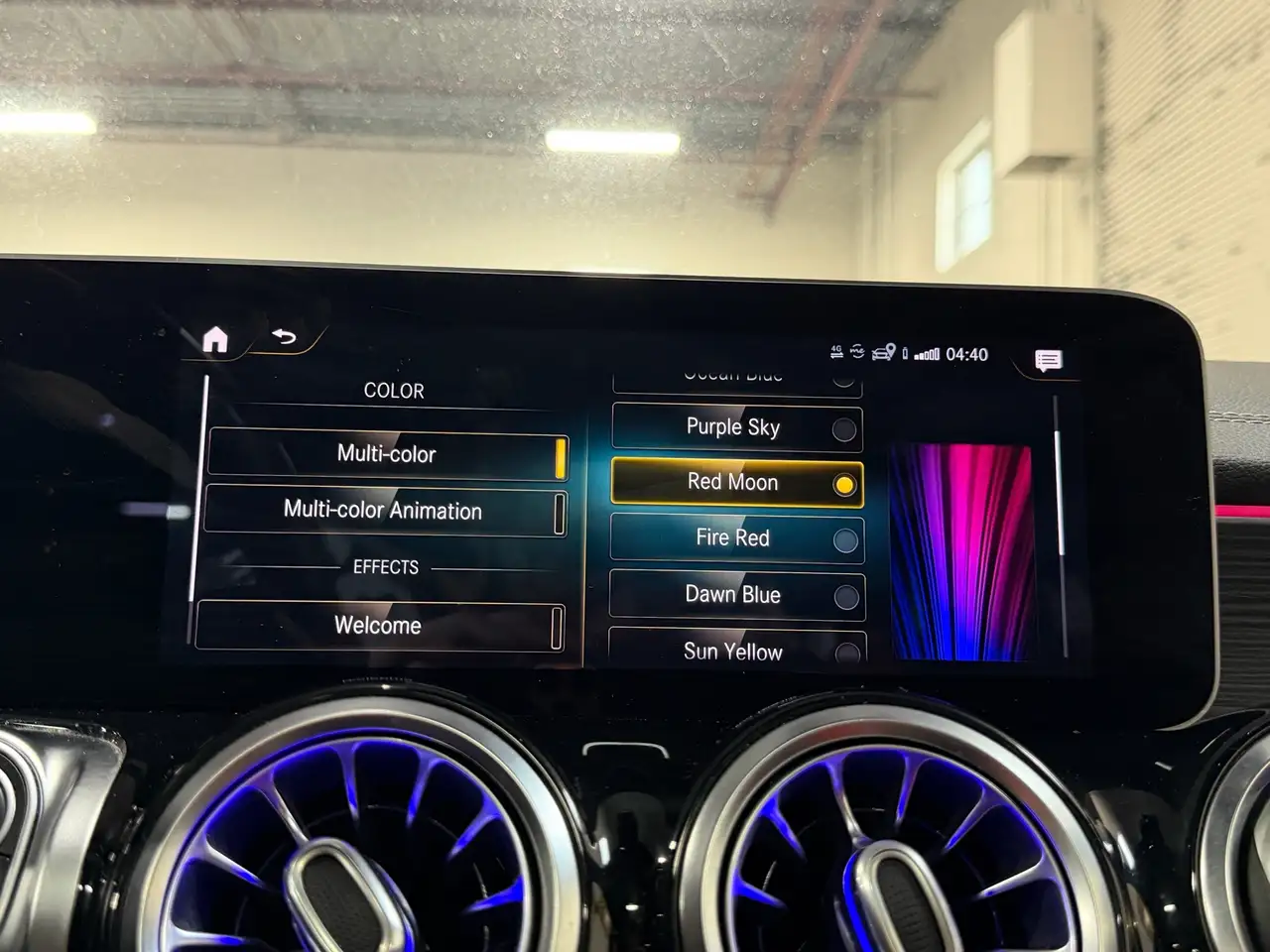 Mercedes-Benz GLB снимка Mercedes-Benz GLB