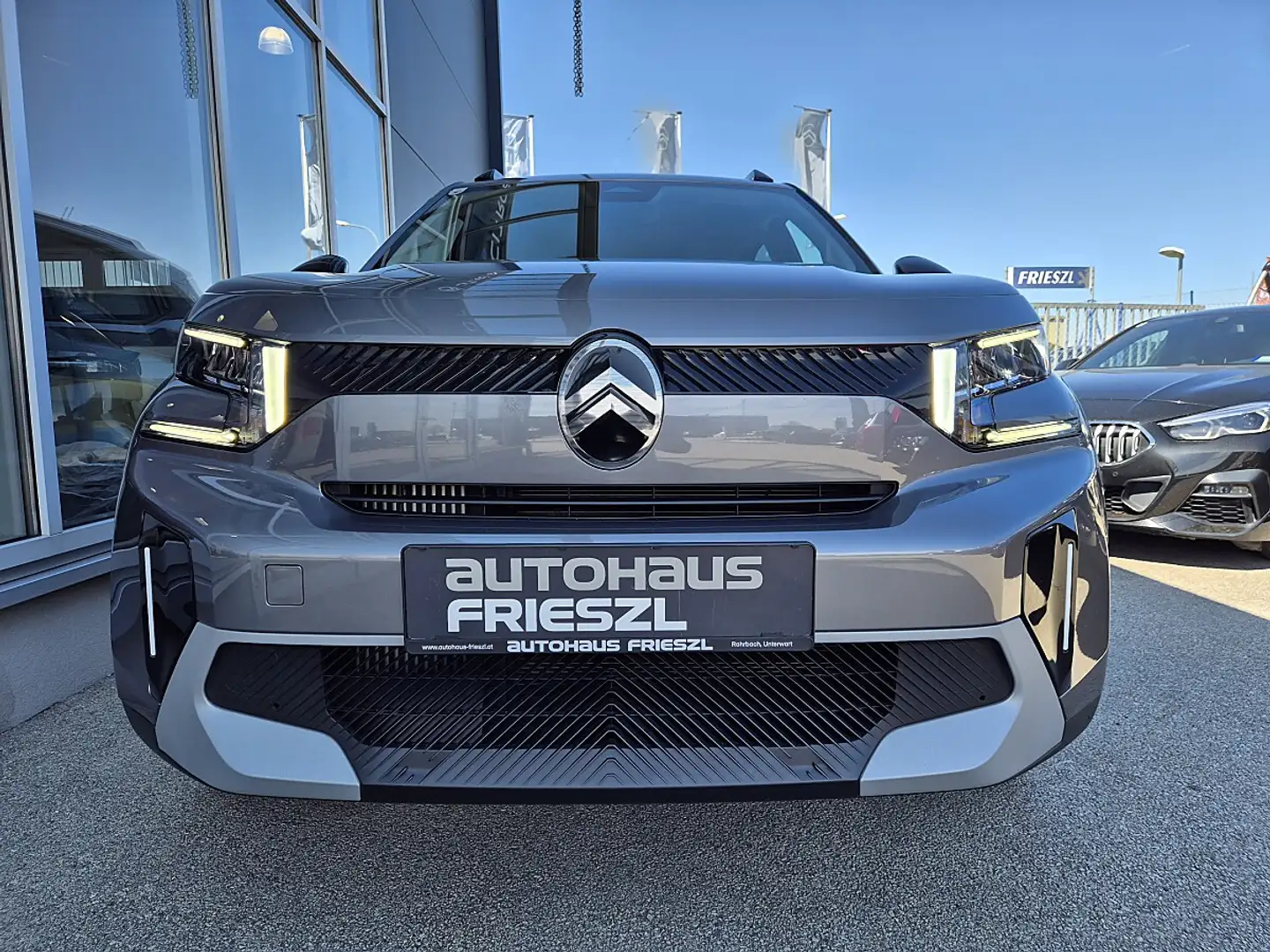 Citroen C3 Aircross Hybrid mHEV 145 Plus ë-DSC6 Grau - 2